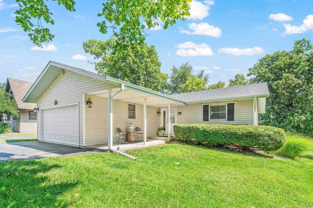 312 Holiday Drive, Lake Holiday, IL 60552 MLS 11841806 properties