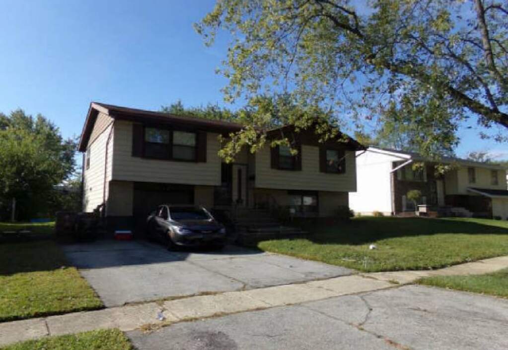 3425 Birchwood Drive, Hazel Crest, IL 60429 MLS 11847840