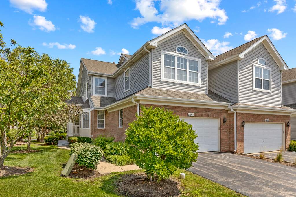 1297 Leonard Drive, Schaumburg, IL 60193 MLS 11852242 properties