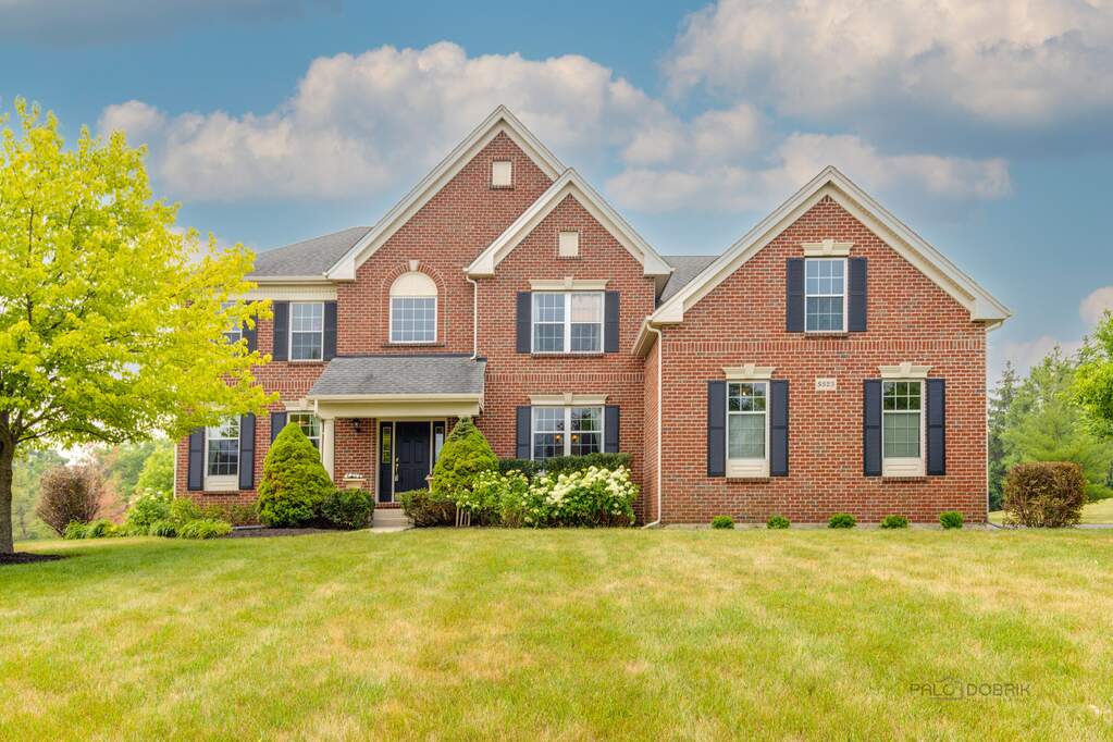 5523 Notting Hill Road, Gurnee, IL 60031 MLS 11852673 properties