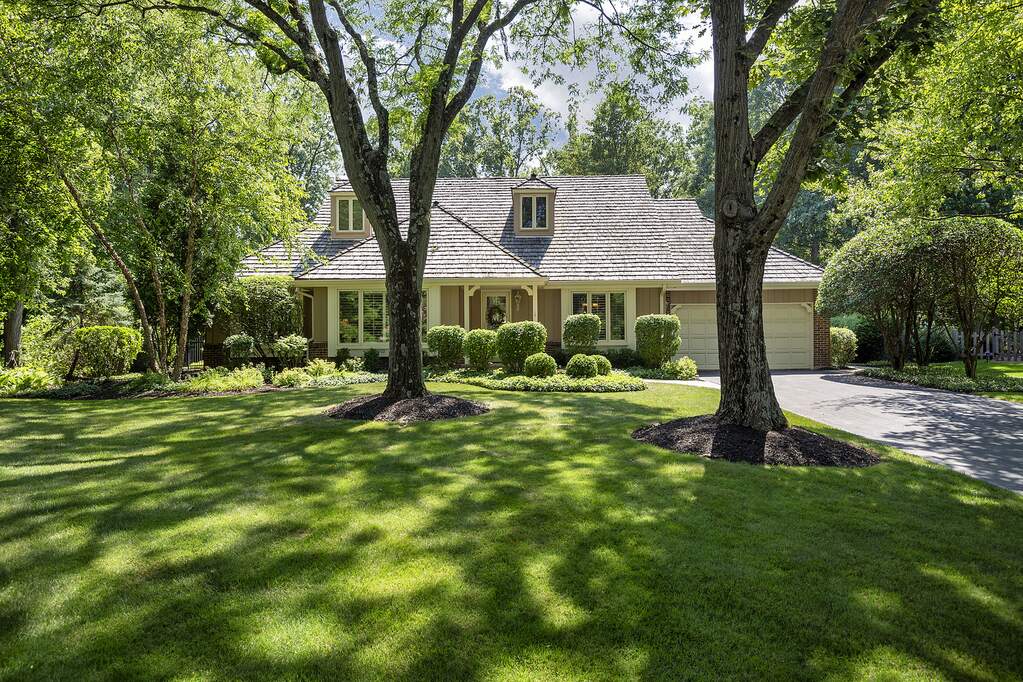 33 Keswick Court, Lincolnshire, IL 60069 MLS 11861664 properties