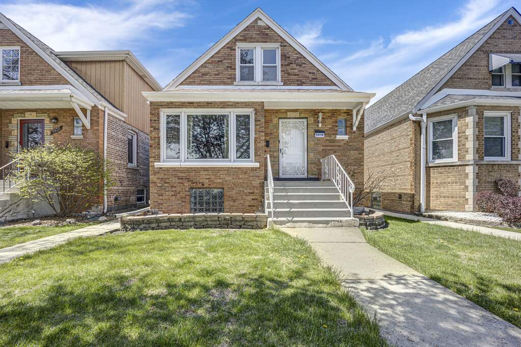 5416 S New England Avenue, Chicago, IL 60638 | MLS# 11862316 ...