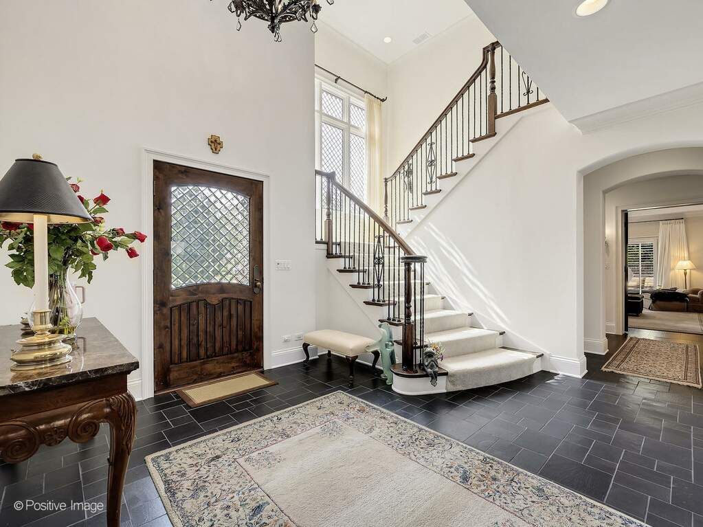 516 Ridgemoor Drive, Willowbrook, IL 60527 MLS 11866681