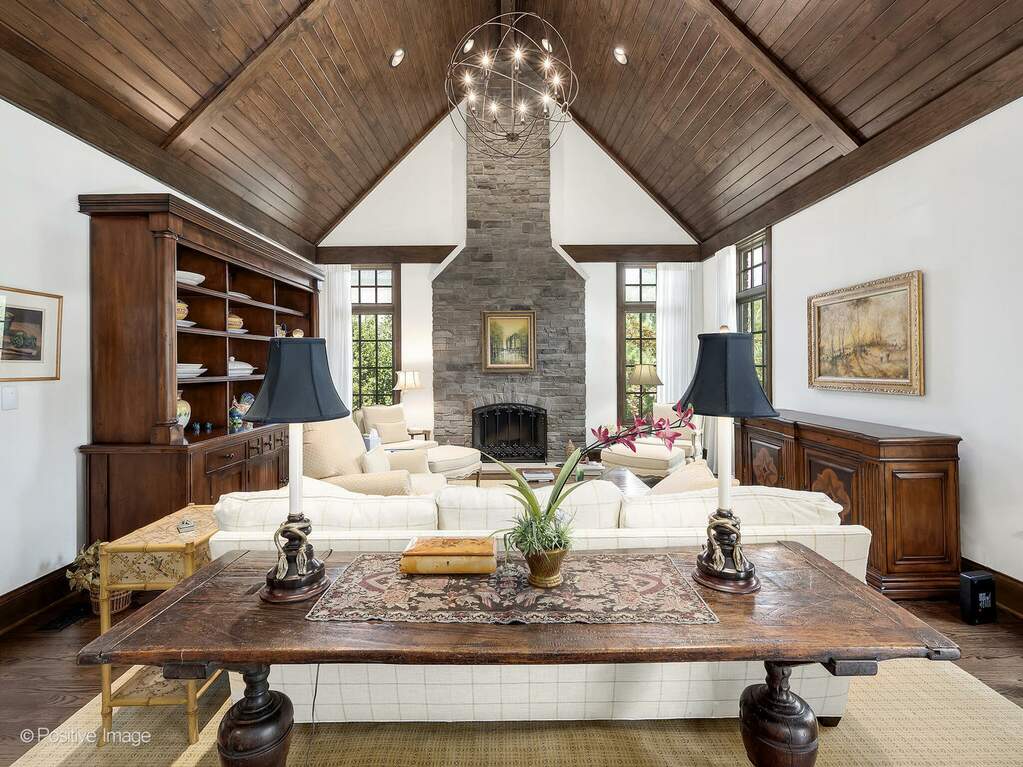 516 Ridgemoor Drive, Willowbrook, IL 60527 MLS 11866681