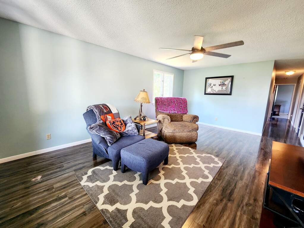 303 E Lafayette Street, Ashkum, IL 60911 MLS 11868880 properties