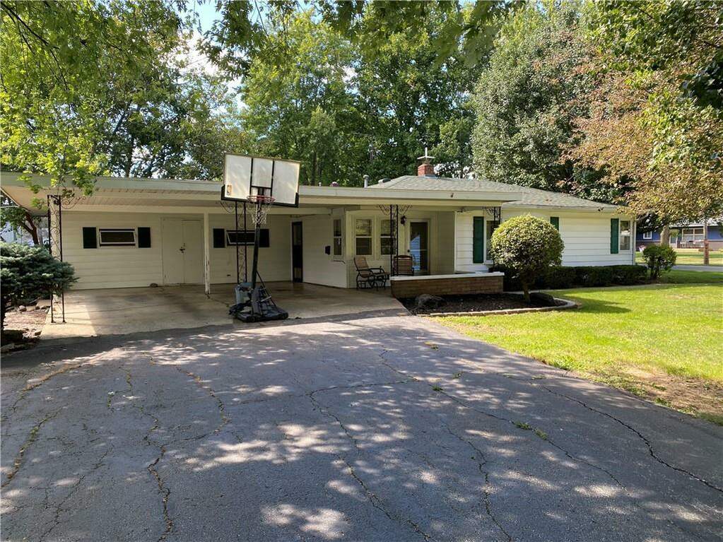 901 Piatt Avenue, Mattoon, IL 61938 MLS 11873608 properties