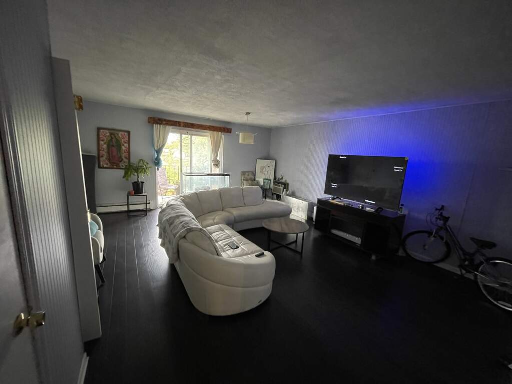 3243 S 49th Avenue 301, Cicero, IL 60804 MLS 11905734 properties