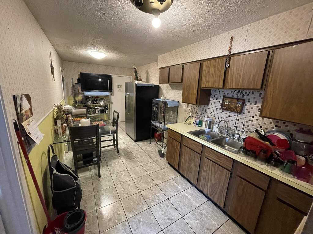 3243 S 49th Avenue 301, Cicero, IL 60804 MLS 11905734 properties