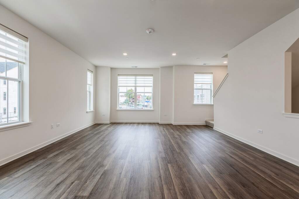 101 E Crystal Lake Avenue D, Crystal Lake, IL 60014 MLS 11906347