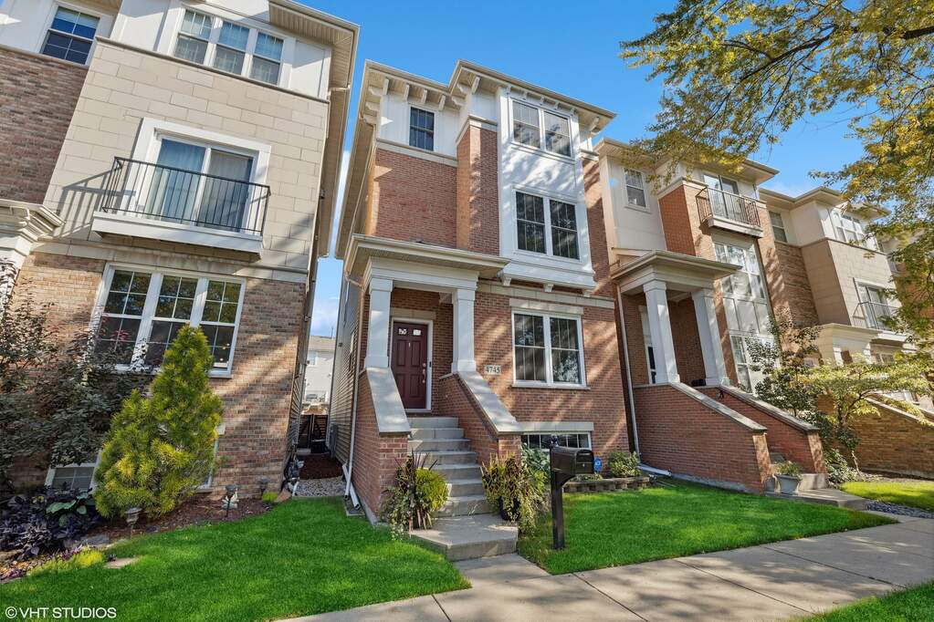 4745 N Laporte Avenue, Chicago, IL 60630 MLS 11912105 properties