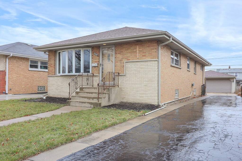 3749 Hawthorne Street, Schiller Park, IL 60176 MLS 11923002