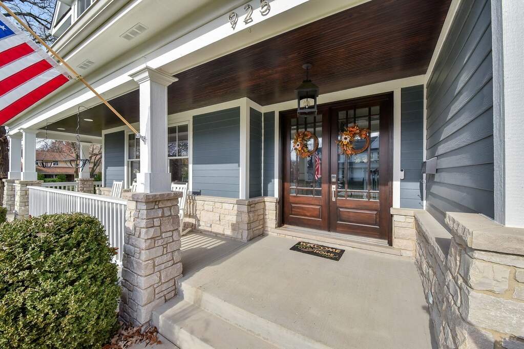 925 W Benton Avenue, Naperville, IL 60540 MLS 11925912 properties