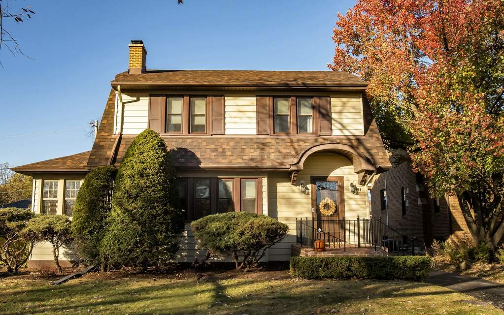 354 Robinson Court, Riverside, IL 60546 MLS 11927548 properties