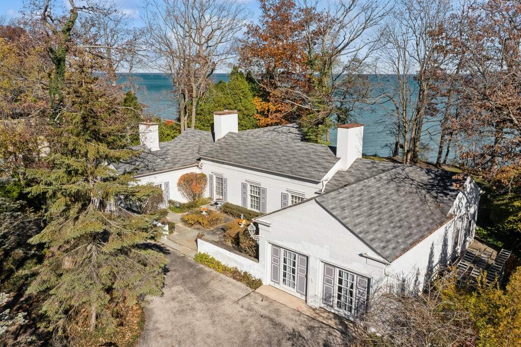 919 Sheridan Road, Highland Park, IL 60035 MLS 11927815 properties Chicagoland