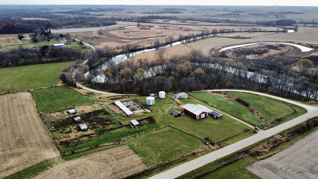 733 N Rock City Road, Ridott, IL 61067 MLS 11929987 properties