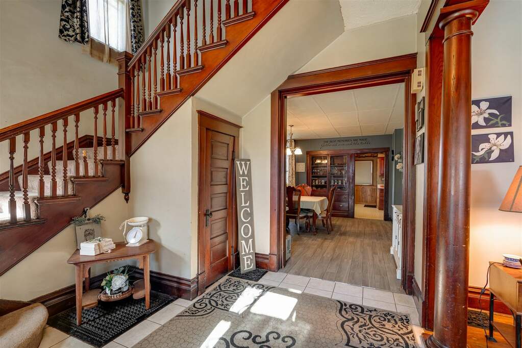 500 E Cedar Street, Leroy, IL 61752 MLS 11930475 properties