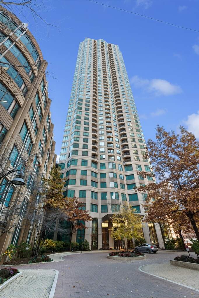 400 N Lasalle Drive 4205, Chicago, IL 60654 MLS 11932259