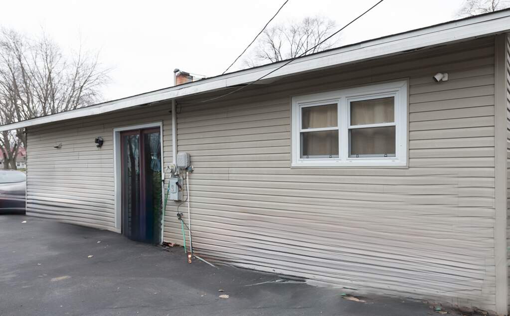 1325 Lorraine Place, Waukegan, IL 60085 MLS 11932951 properties