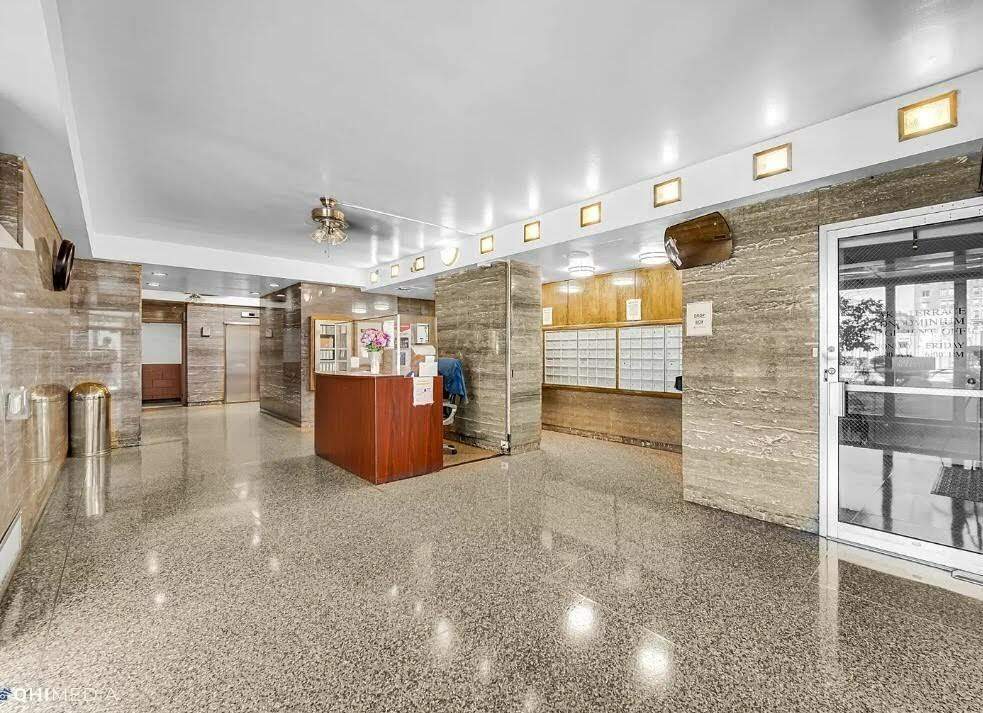 7337 S South Shore Drive 314, Chicago, IL 60649 MLS 11934134