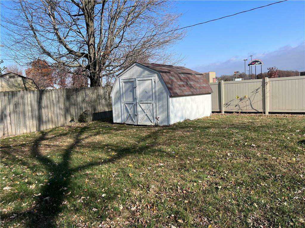 8 Sherman Drive, Altamont, IL 62411 MLS 11934240 properties