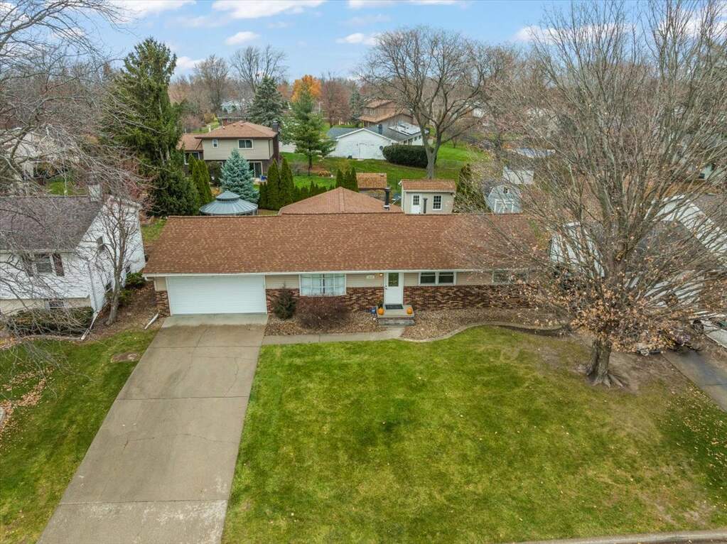 1718 Tompkins Drive, Normal, IL 61761 MLS 11934888 properties