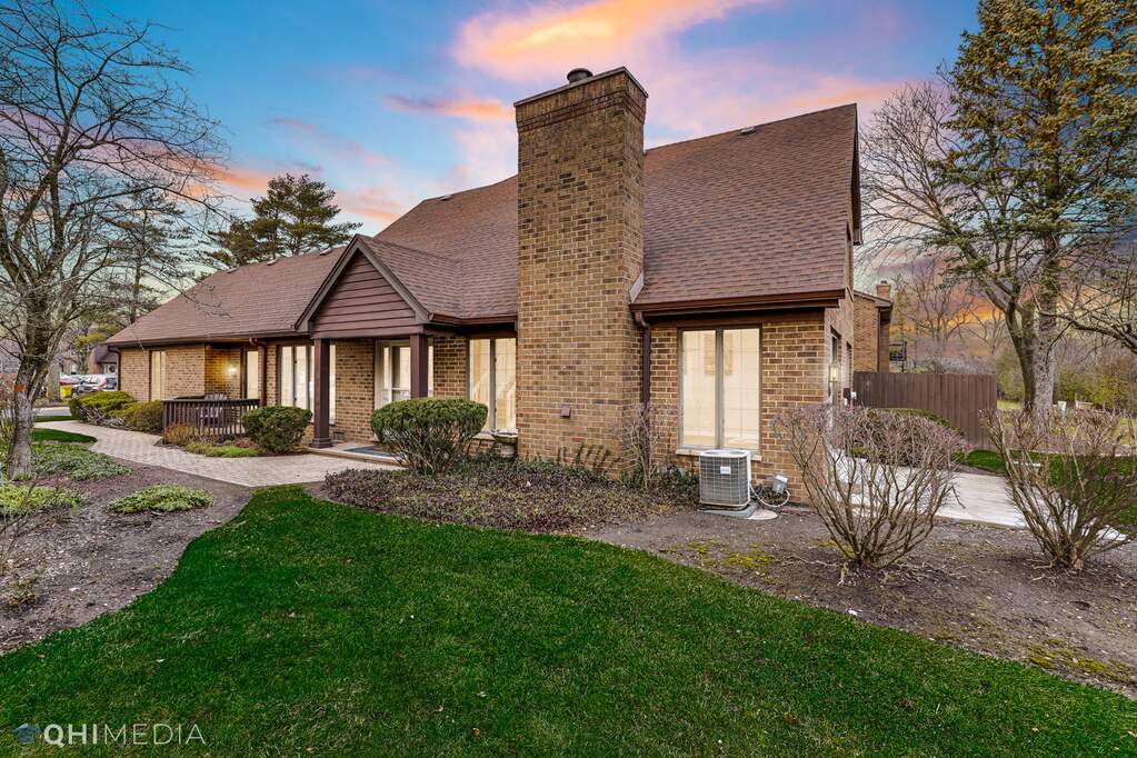 11107 Regency Drive, Westchester, IL 60154 MLS 11935630 properties Chicagoland