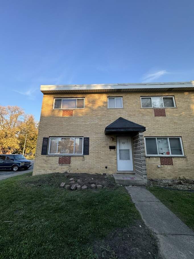 2169 171st Street, Hazel Crest, IL 60429 MLS 11936308 properties