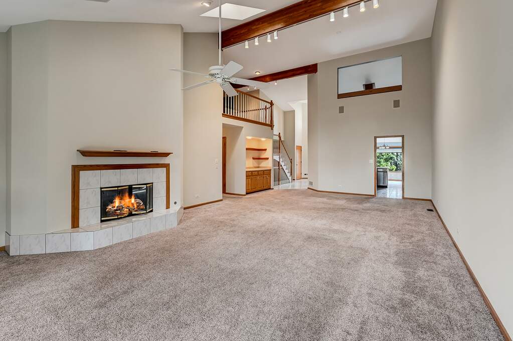 21 Rodeo Drive, Burr Ridge, IL 60527 MLS 11936351 properties