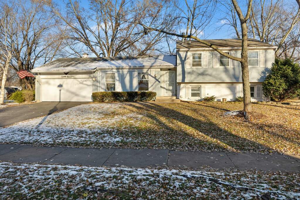 2012 Springside Drive, Naperville, IL 60565 MLS 11937971