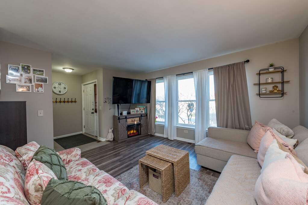 2108 Wallace Avenue, North Chicago, IL 60064 MLS 11939020 properties Chicagoland