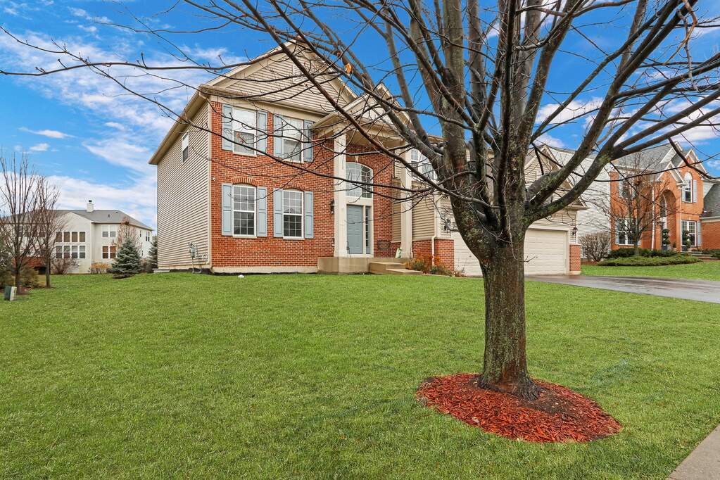 1345 Turnberry Lane, Mundelein, IL 60060 MLS 11940264 properties