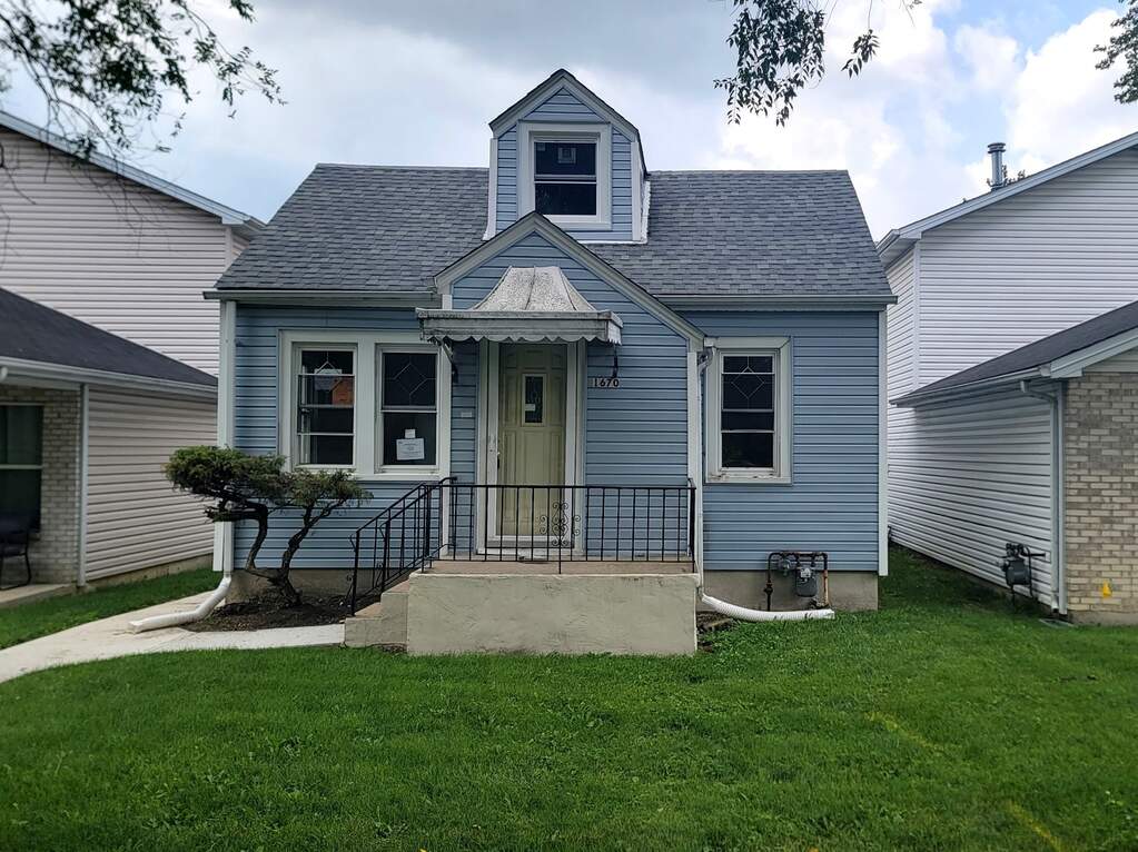 1670 N 39th Avenue, Stone Park, IL 60165 MLS 11940353 properties