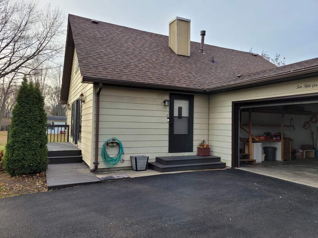 1051 Zelma Road, Lake Holiday, IL 60548 MLS 11940572 properties