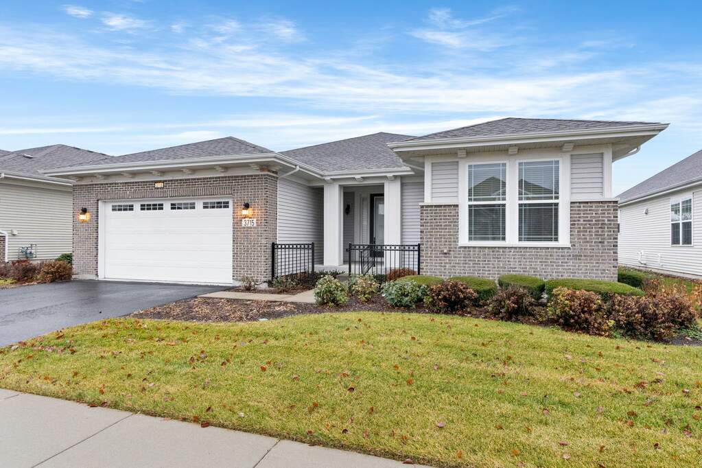 3715 Chesapeake Lane, Naperville, IL 60564 | MLS# 11940962 ...