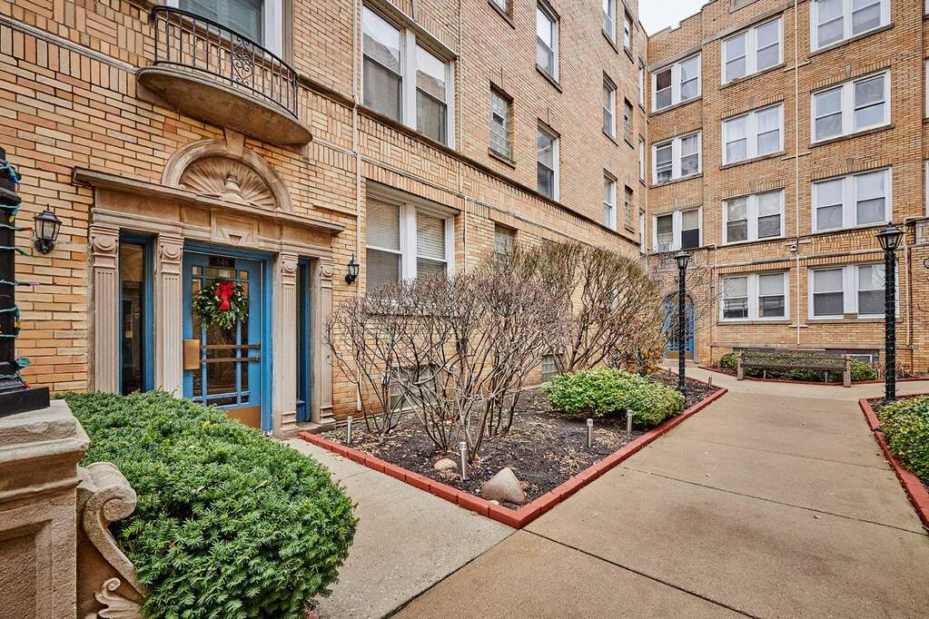 846 W Ainslie Street O1, Chicago, IL 60640 MLS 11941896