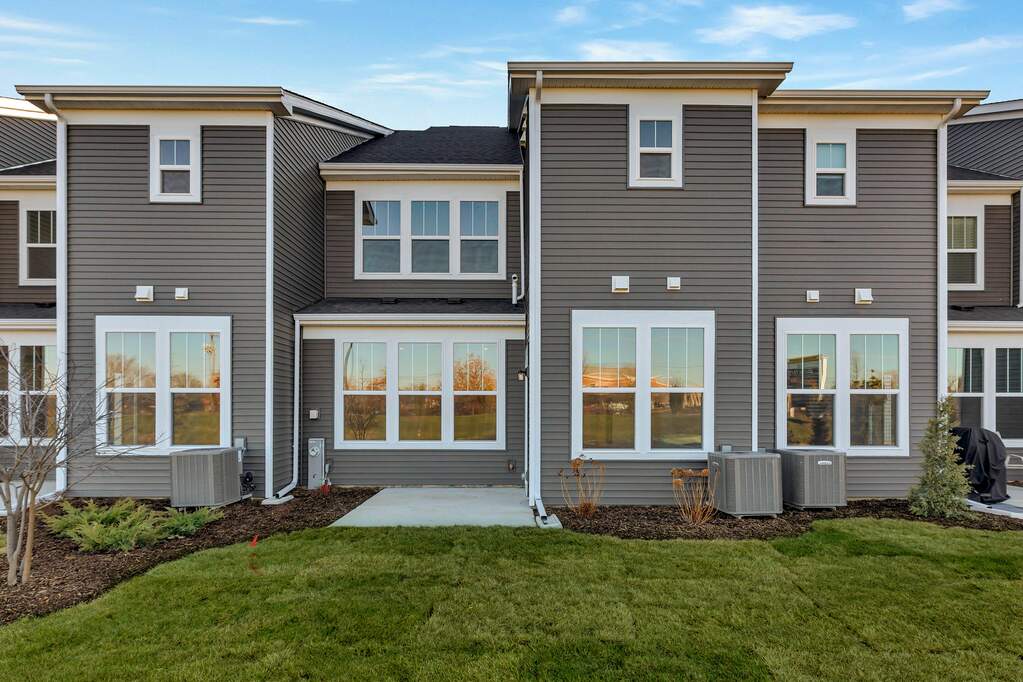 24526 W Alexis Lane, Plainfield, IL 60585 MLS 11942107 properties