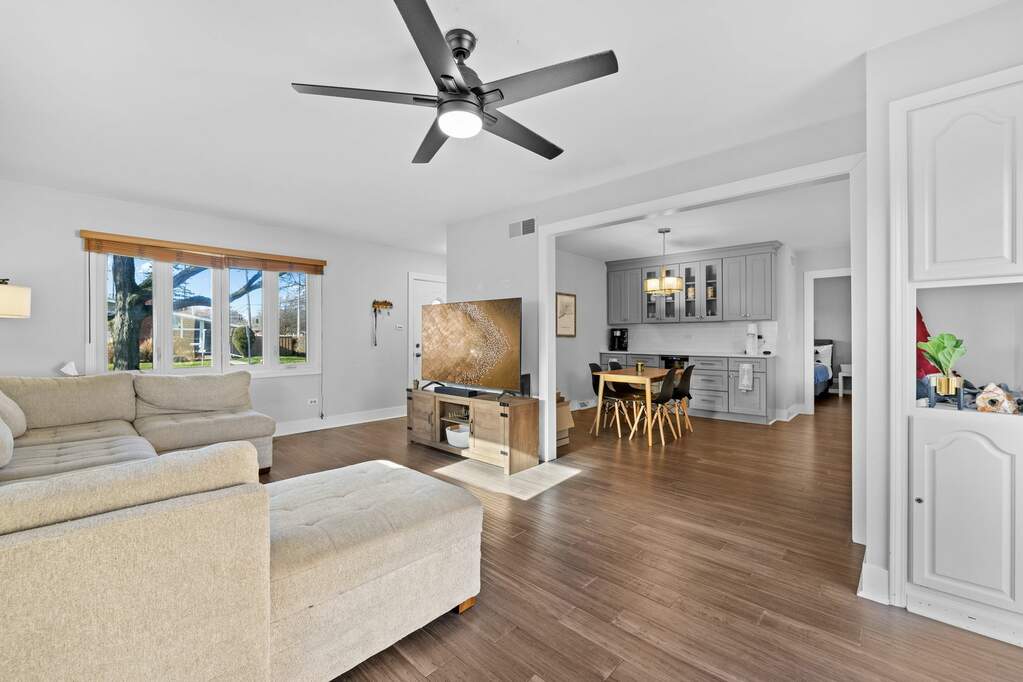 1003 S Dunton Avenue, Arlington Heights, IL 60005 MLS 11942634