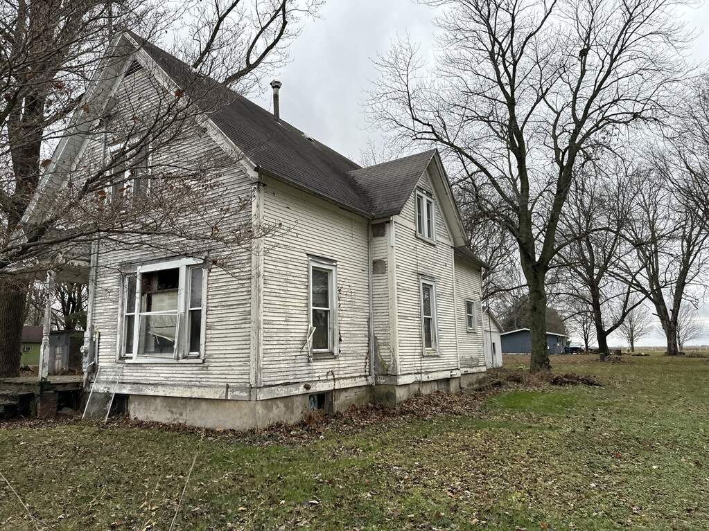 210 S Main Street, Long Point, IL 61333 MLS 11943245 properties