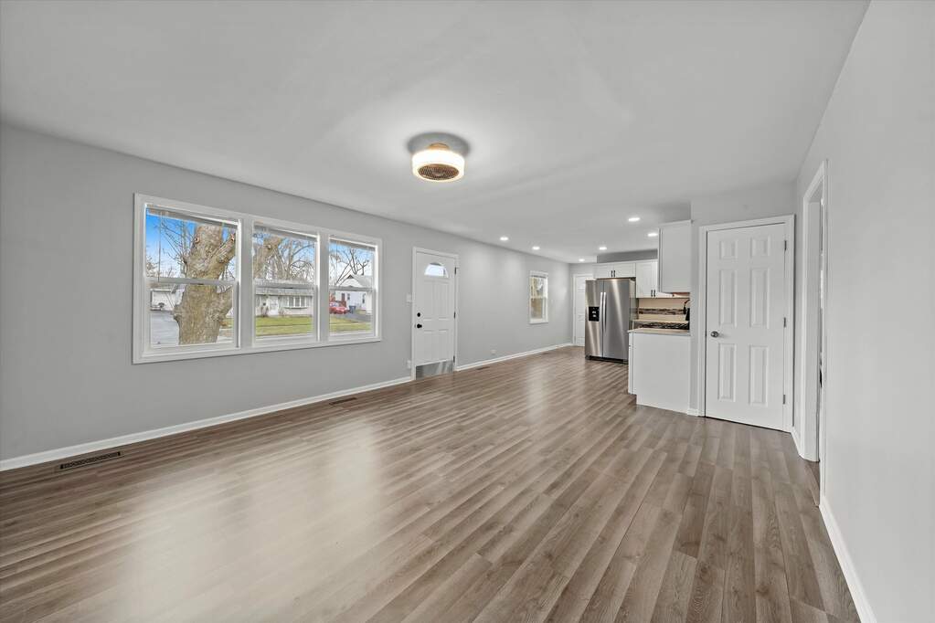 2230 220th Street, Sauk Village, IL 60411 MLS 11945558 properties