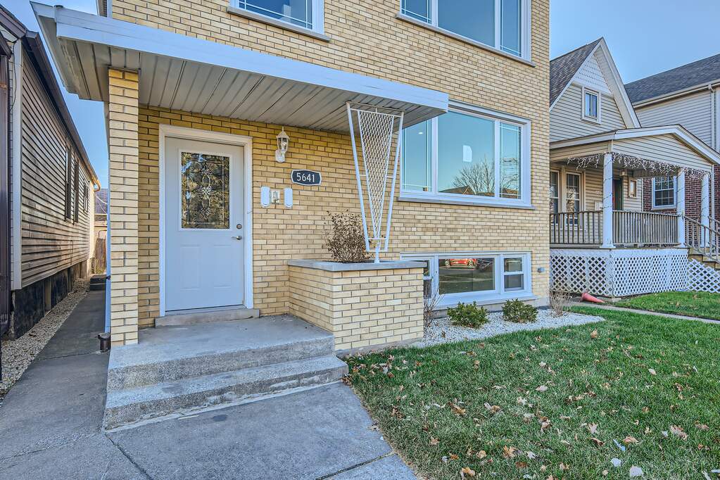 5641 W 64th Street, Chicago, IL 60638 MLS 11947814 properties