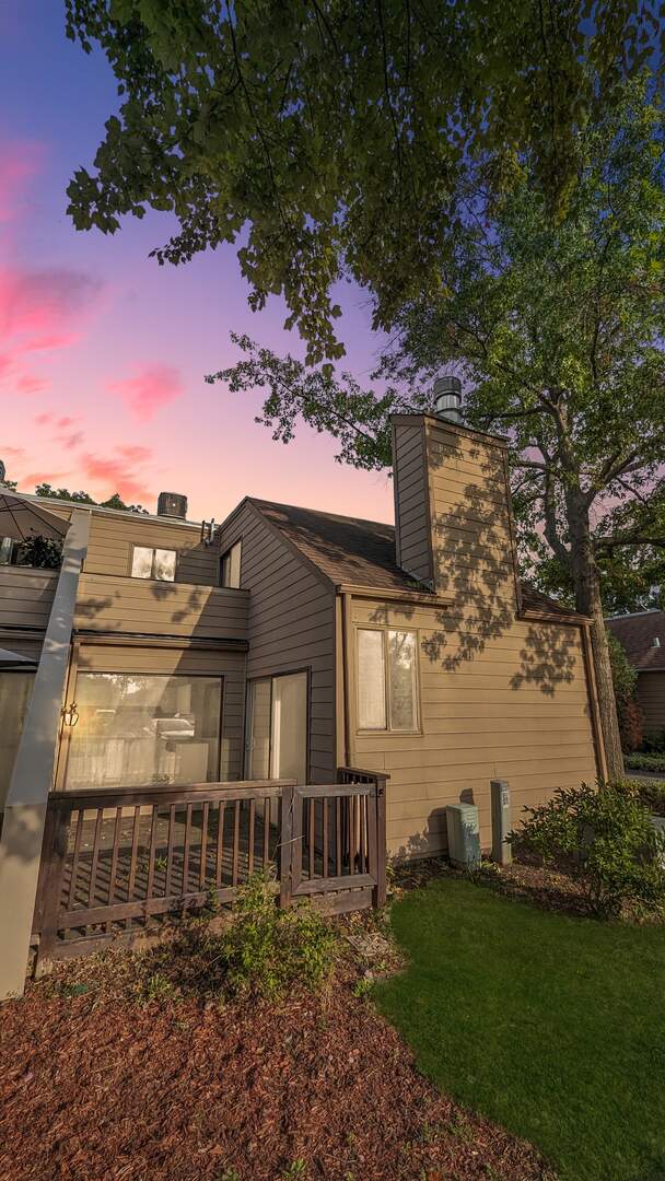 3357 Beacon Street 23, North Chicago, IL 60064 MLS 11947952