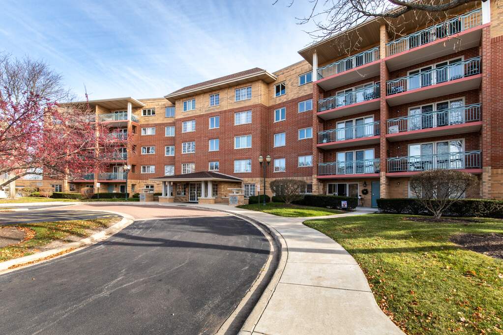 720 Creekside Drive 206, Mount Prospect, IL 60056 MLS 11948450 properties Chicagoland