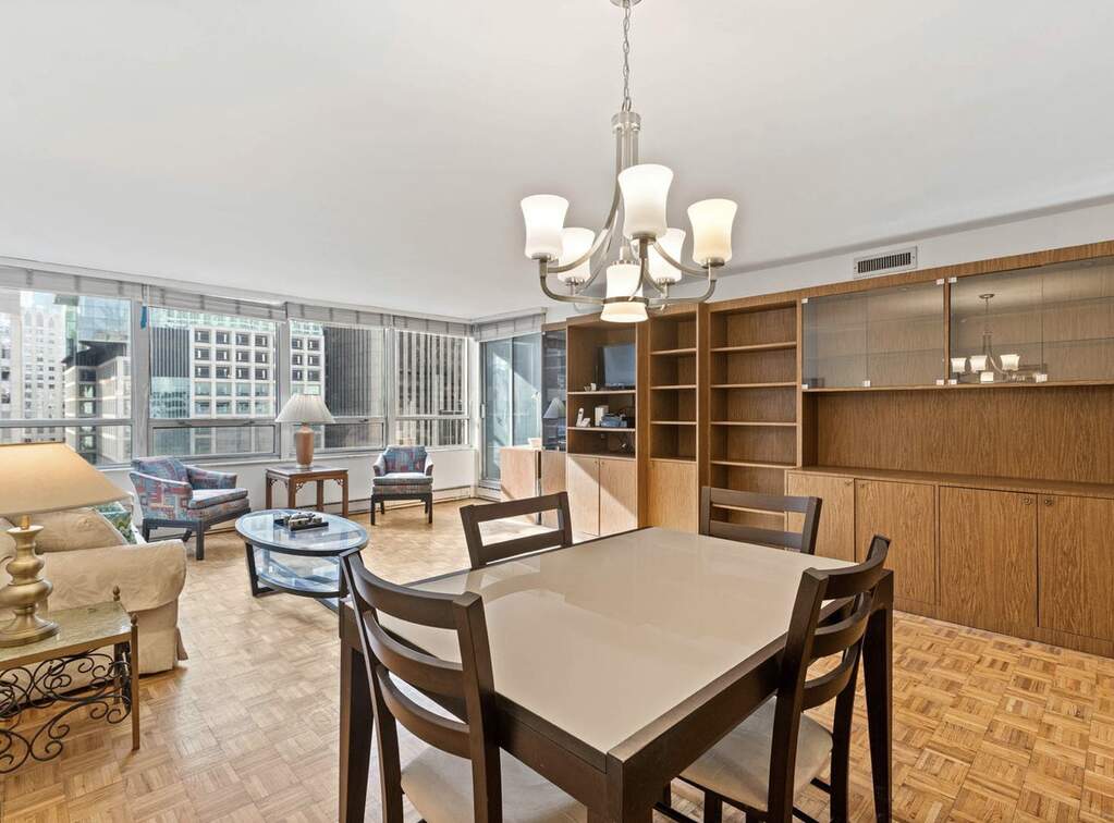 201 E Chestnut Street 16F, Chicago, IL 60611 MLS 11950429