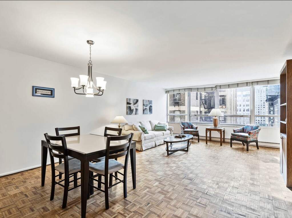 201 E Chestnut Street 16F, Chicago, IL 60611 MLS 11950429