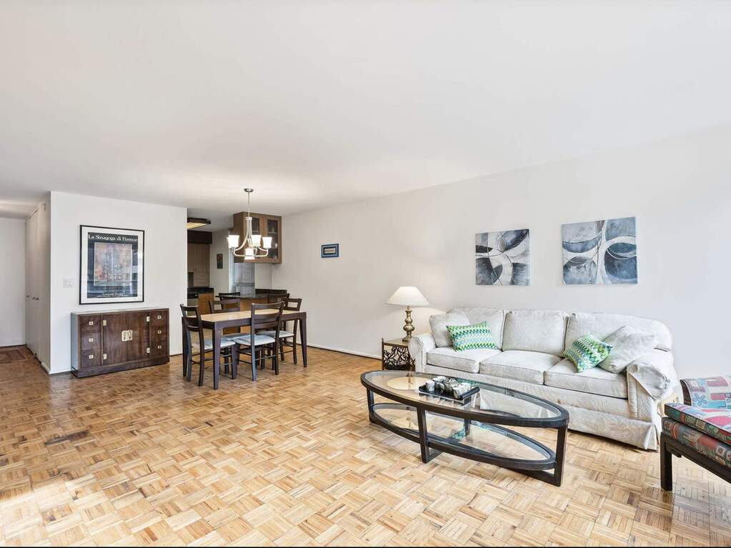 201 E Chestnut Street 16F, Chicago, IL 60611 MLS 11950429