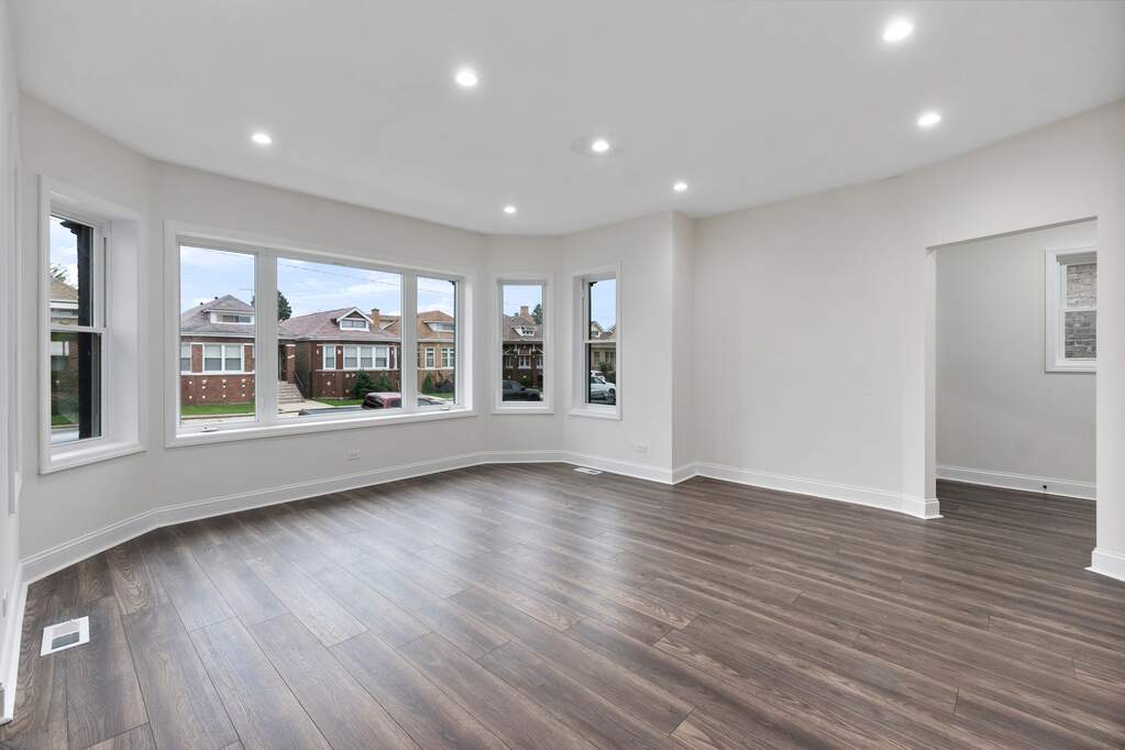 8134 S Honore Street, Chicago, IL 60620 MLS 11950537 properties