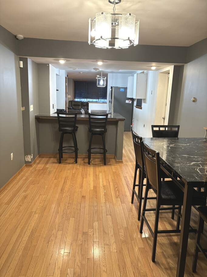 2818 S Emerald Avenue, Chicago, IL 60616 MLS 11952181 properties