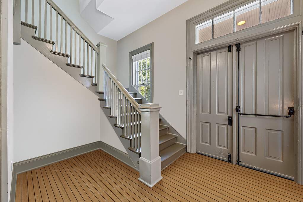 1N130 Lafox Road, La Fox, IL 60147 MLS 11952400 properties