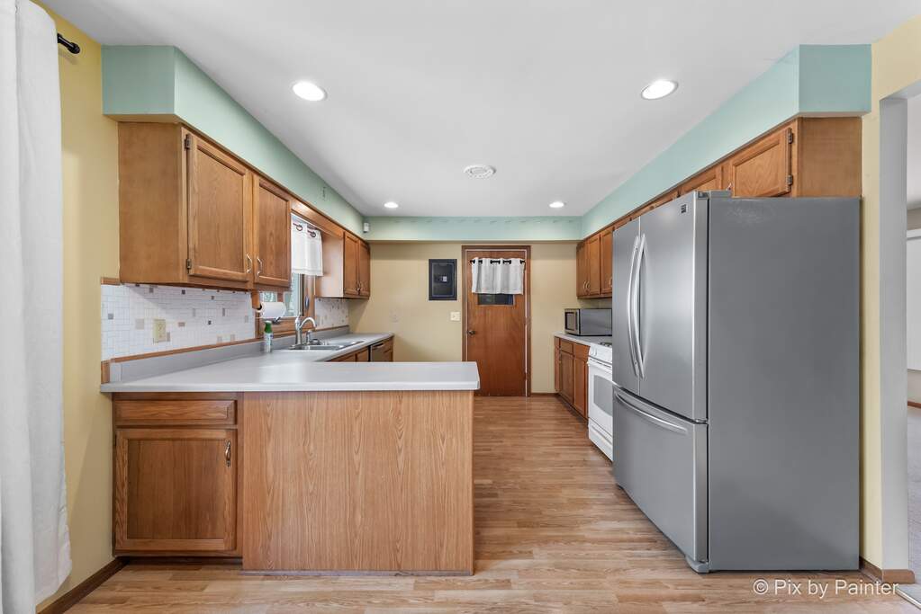 407 1st Street, Kirkland, IL 60146 MLS 11952806 properties