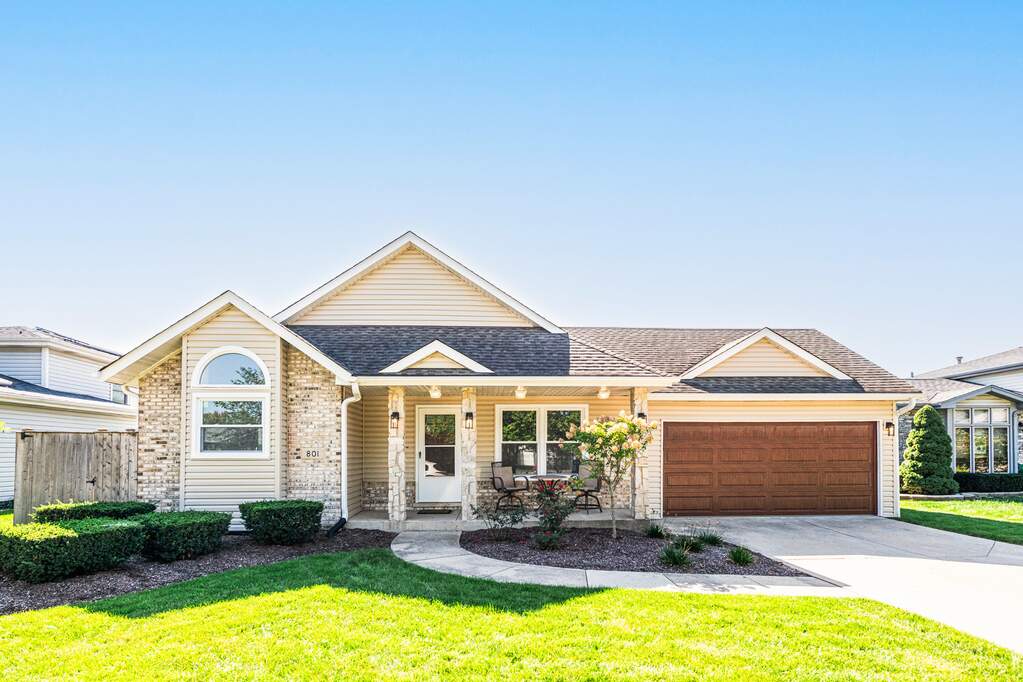 801 South Street, Lockport, IL 60441 MLS 11954986 properties